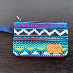 Casual Tribal Patterned Wristlet